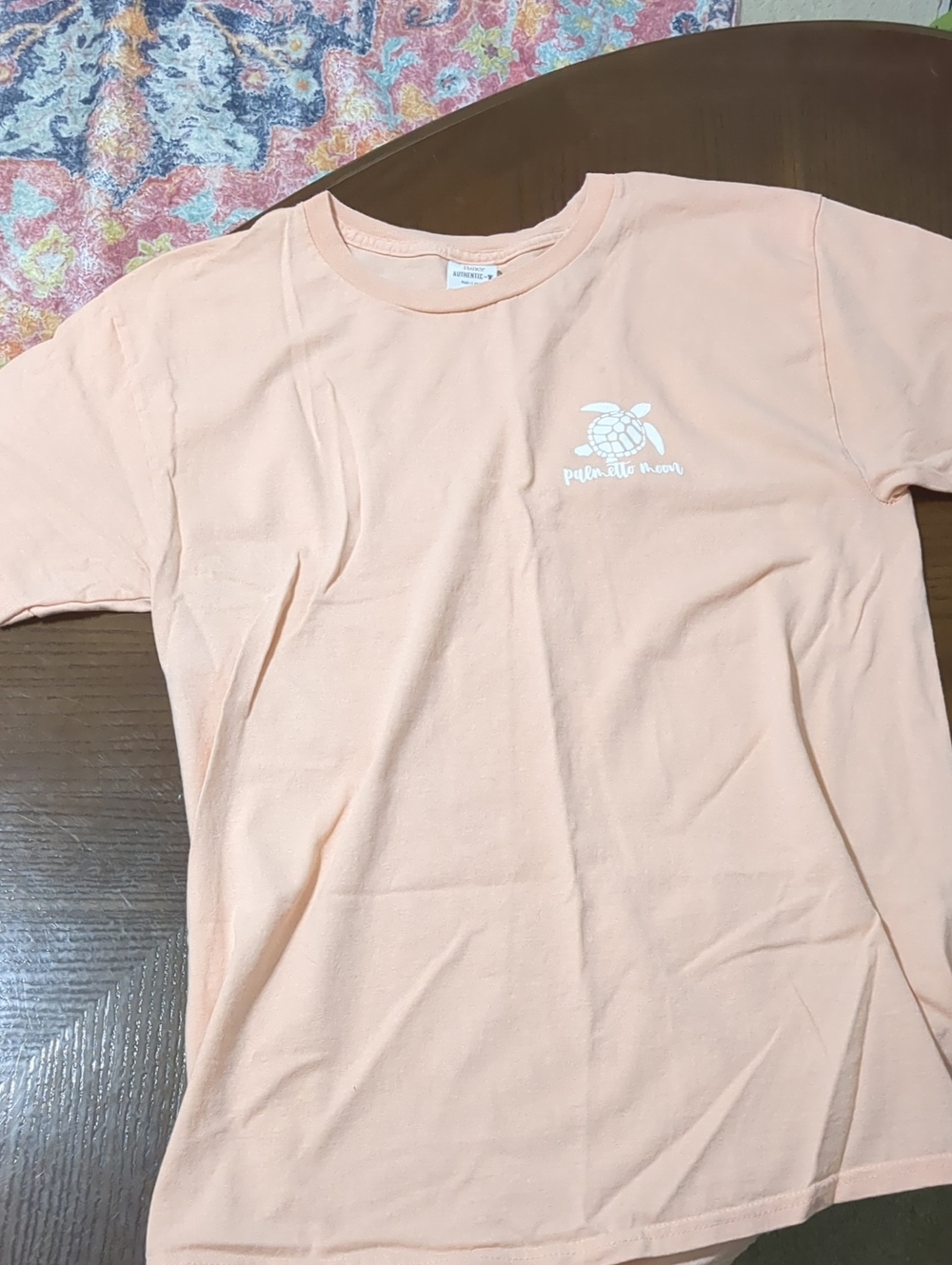 Hanes Peach Short-Sleeve Crew Tee with Sea Turtle Logo